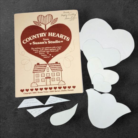 Vintage 1980 Country Hearts Pattern Susan’s Studio Signed by Designer Cottage - Picture 1 of 7
